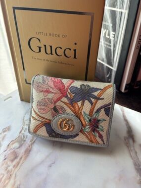 Pre Loved Gucci Flora Compact Wallet